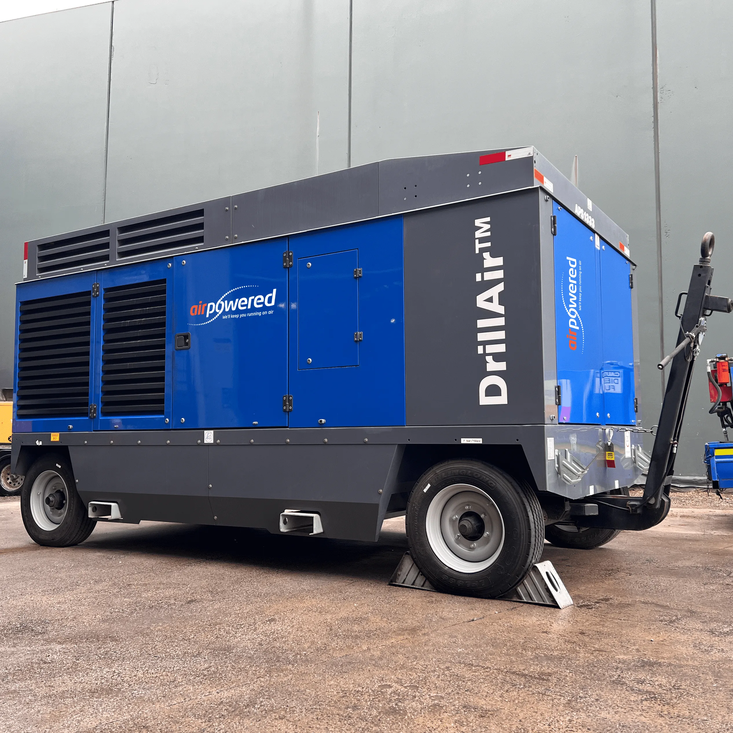 Hire the Atlas Copco XAVS1800 – a high-capacity portable diesel compressor delivering up to 1800 CFM. Ideal for industrial, construction & drilling.