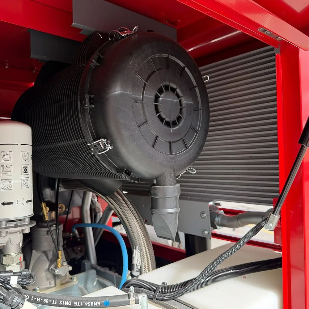 Chicago Pneumatic CPS 400-9, 400 CFM Diesel Compressor - Image 2